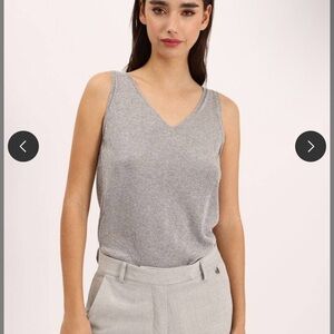 Women's Gray Sleeveless Top